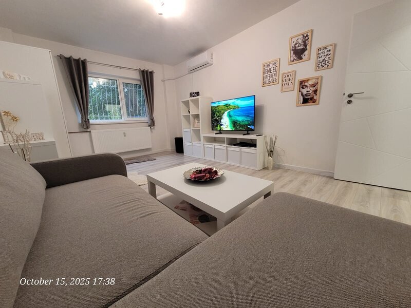 Tineretului, garsoniera 30 mp.