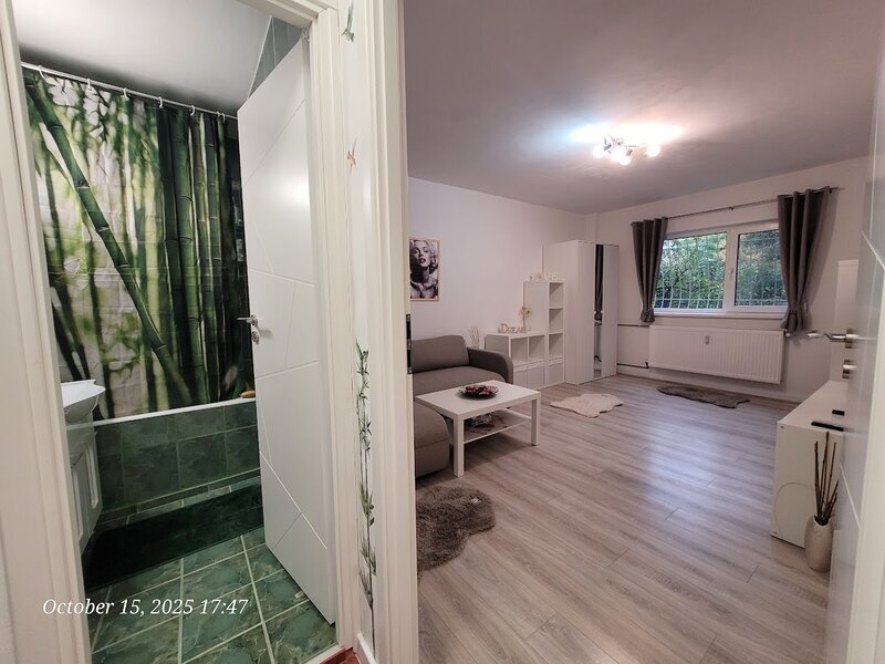 Tineretului, garsoniera 30 mp.